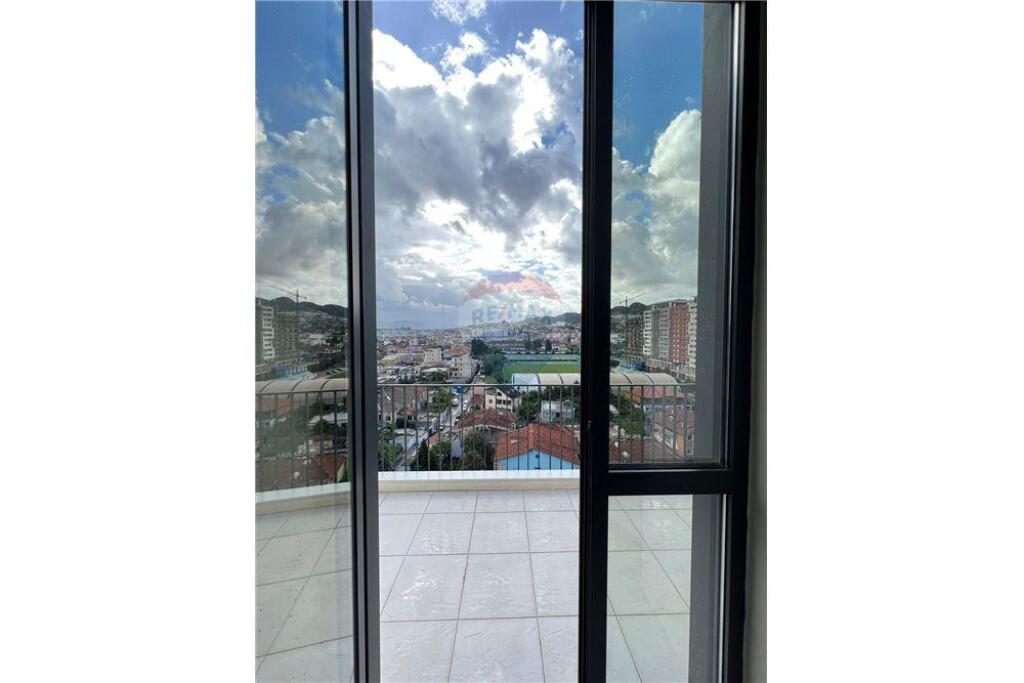 Apartament - Për Qira - Pallati me Shigjeta, Tiranë