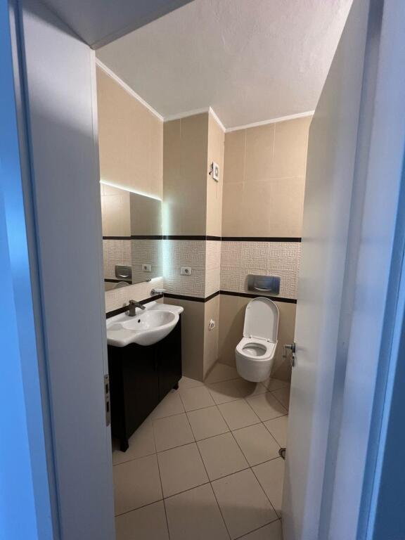 Apartament me qera 2+1 ne Astir