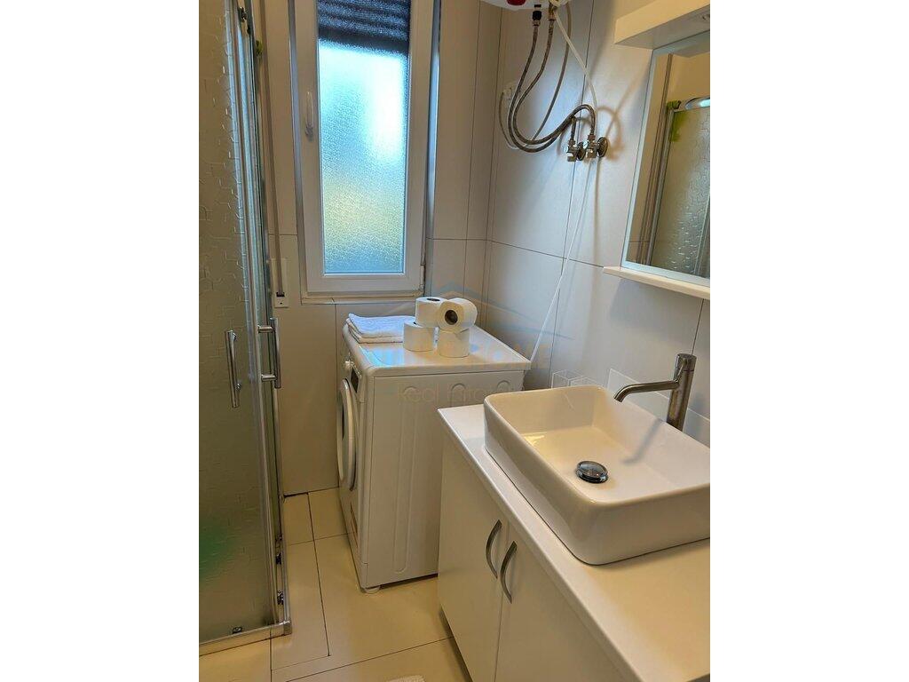 FOR SALE APARTMENT 1+1+YARD VALAMAR RESIDENCE, LALEZ BAY