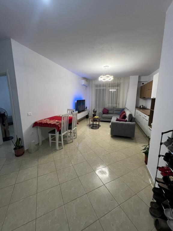 APARTAMENT 2+1 NE SHITJE
