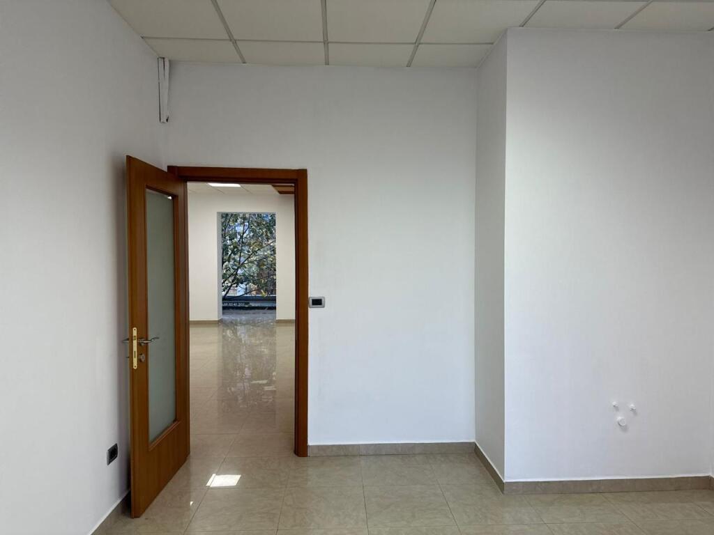 🏙️ In the heart of Blloku – perfect environment for your business!  📍 Location: Main boulevard, with a large facade for business advertising. 💼 Typology: Apartment 2+1+1, ideal for business l