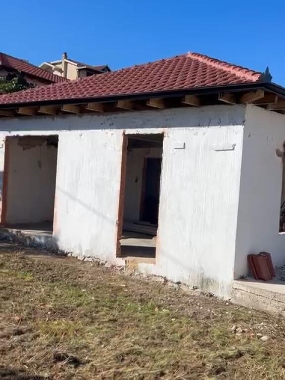 PRIVATE HOUSE FOR SALE IN SHKALLNUR, PLEPA DURRES