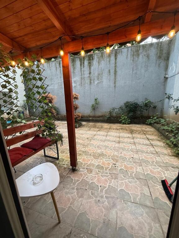 Duplex 1+1, arredato, via Elbasan, 500 euro