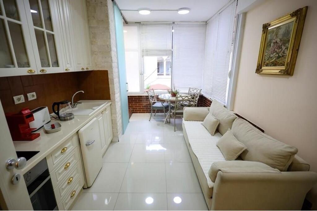 Three studios for sale in Bllok
