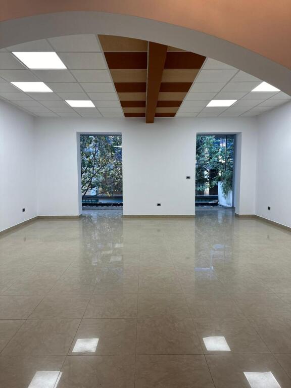 🏙️ In the heart of Blloku – perfect environment for your business!  📍 Location: Main boulevard, with a large facade for business advertising. 💼 Typology: Apartment 2+1+1, ideal for business l