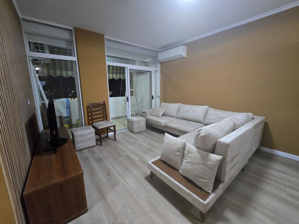 APARTMENT FOR RENT 2+1 IN KOMUNA PARISIT NEAR KIKA