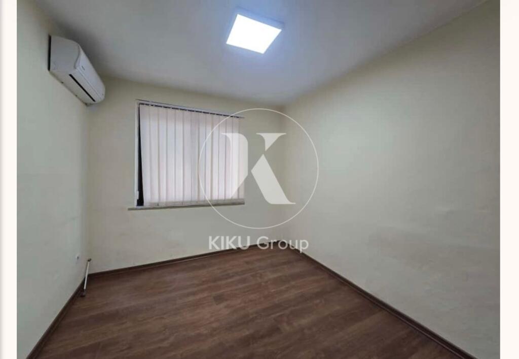 Apartment for office, in block, price 800 euro