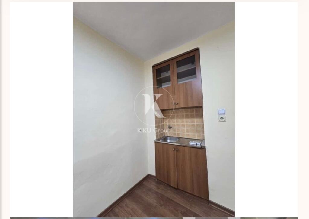 Apartment for office, in block, price 800 euro
