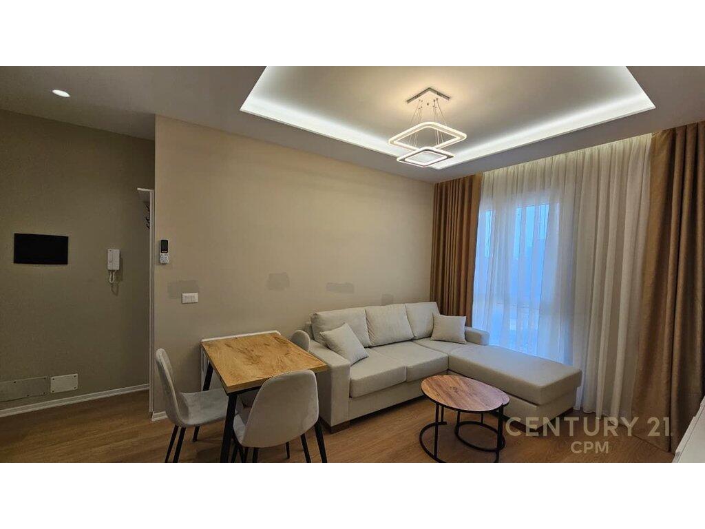 Jepet me Qira Apartament 1+1 – Rruga Jordan Misja, Bulevardi i Ri, Tiranë!