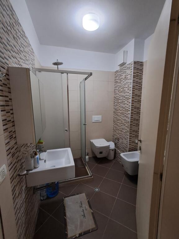 Jepet me qira apartament 2+1+2 ne Astir!

