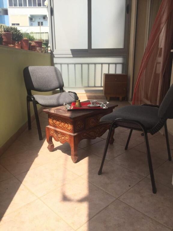 Apartament 1+1+ballkon 400€ Rruga Myslym Shyri
