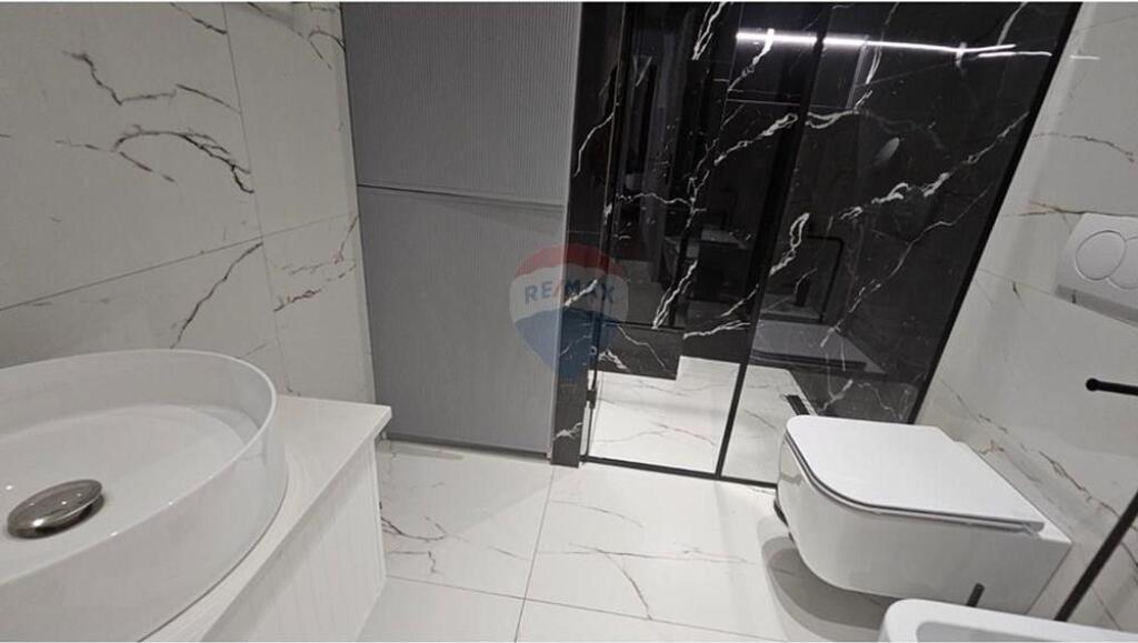 Apartament 2+1 per qira te Lake View