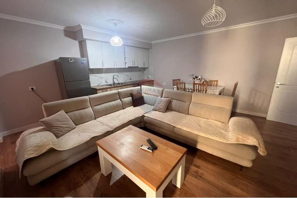 Appartamento - In Affitto - Myslym Shyri, Tirana