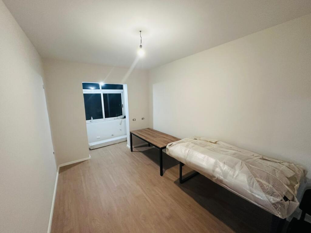 2+1,bosh per zyra,komune e parisit,cmimi 500 mije leke