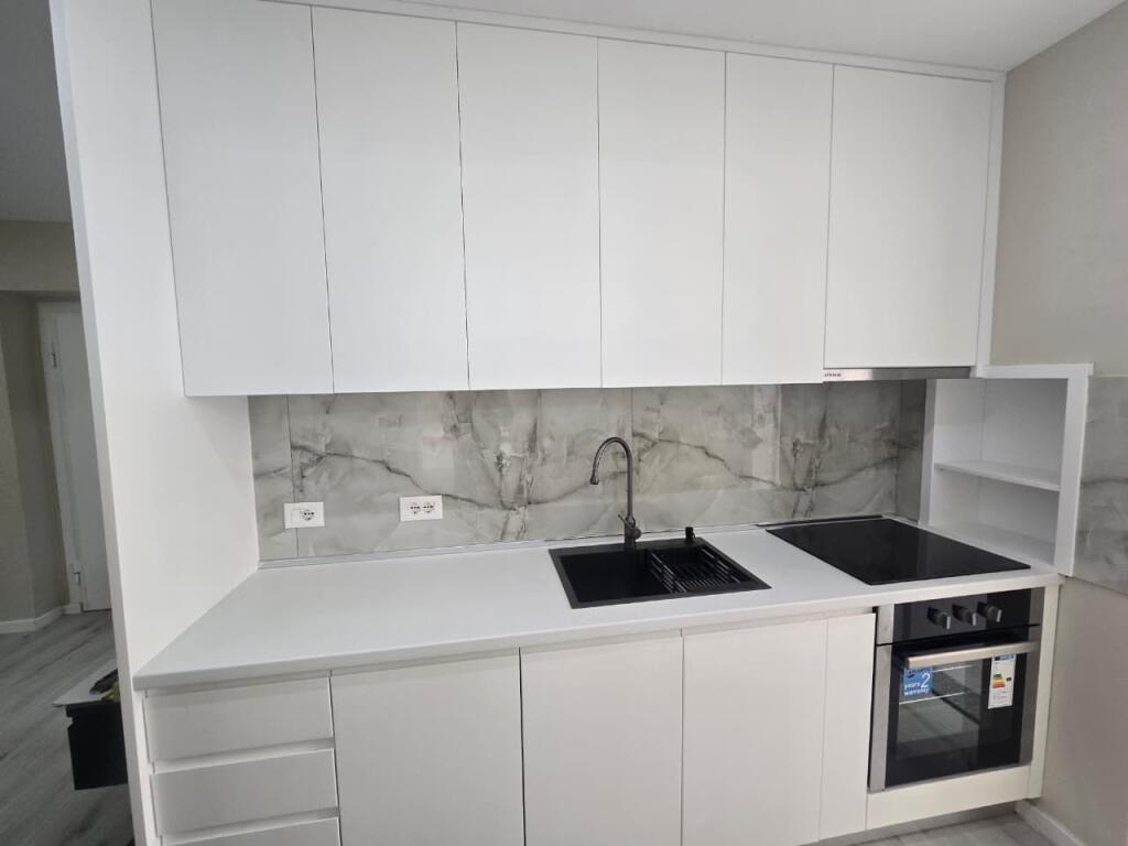 1+1/Qera📍Shkolla mihal Grameno 📌500€