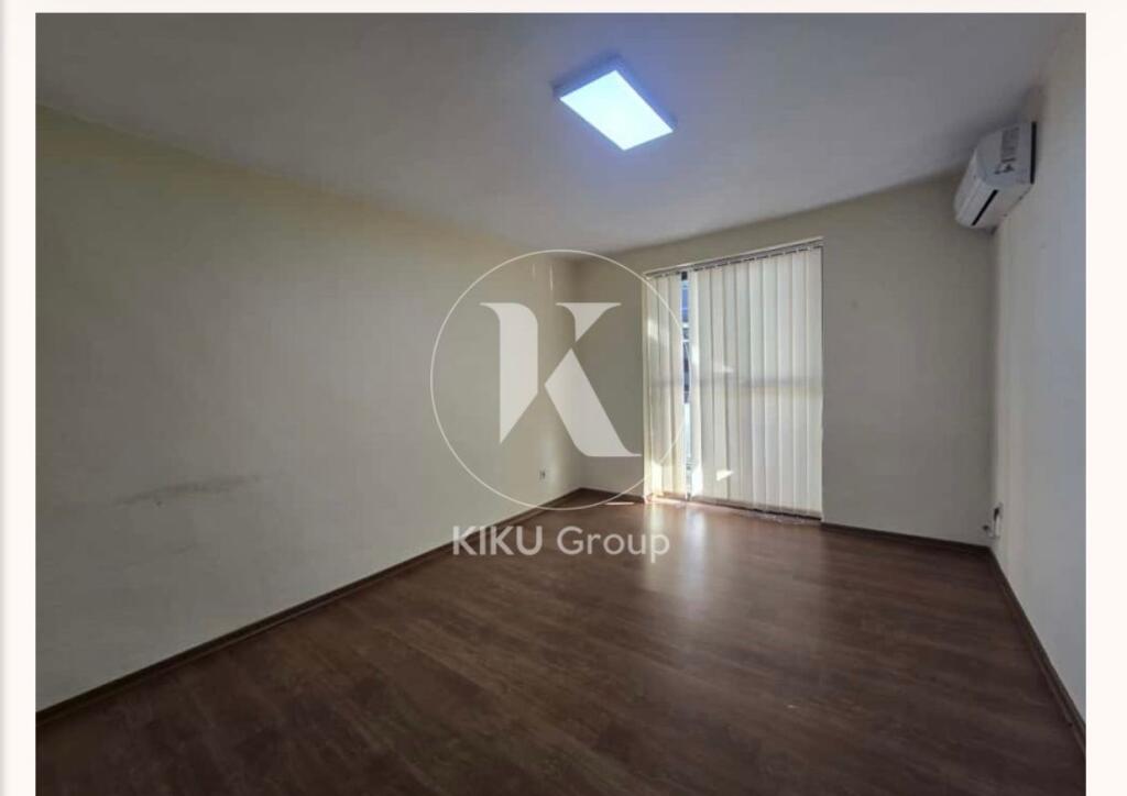 Apartment for office, in block, price 800 euro