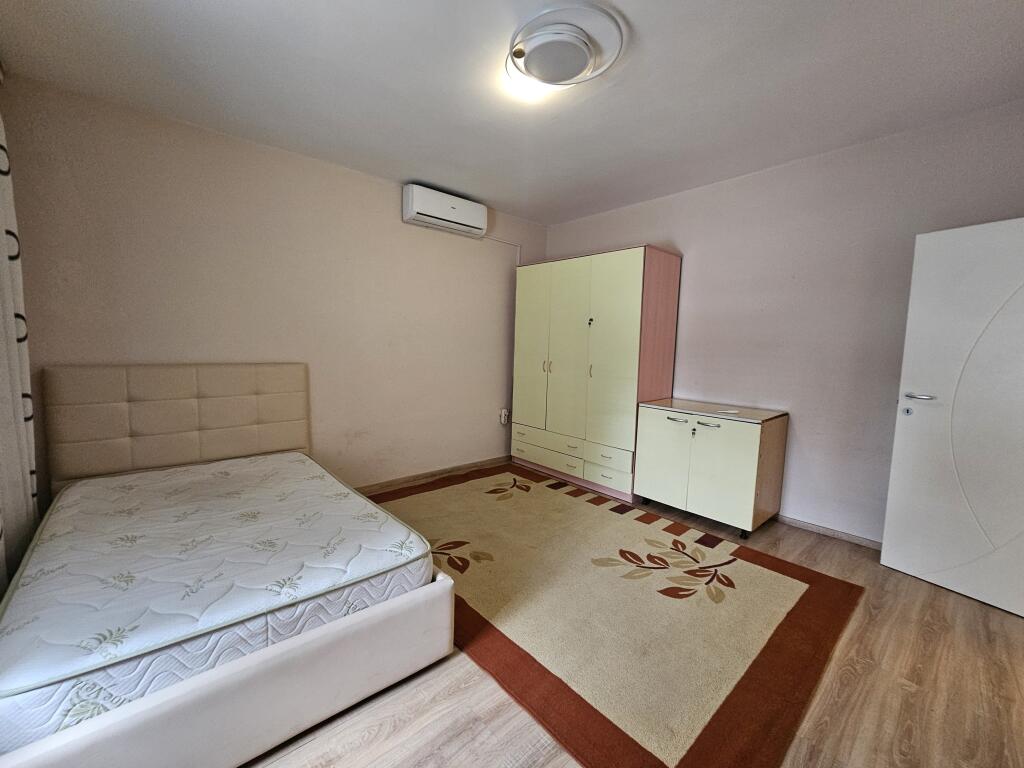 In Affitto: Casa 2+1+Cucina indipendente & 3 Posti Auto (Cortile) - *58.000 lek/mese* 📍 Campo di Aviazione - PARQUET | Condizionatore