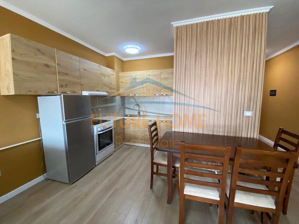 Qera, Apartament 2+1, Komuna e Parisit
