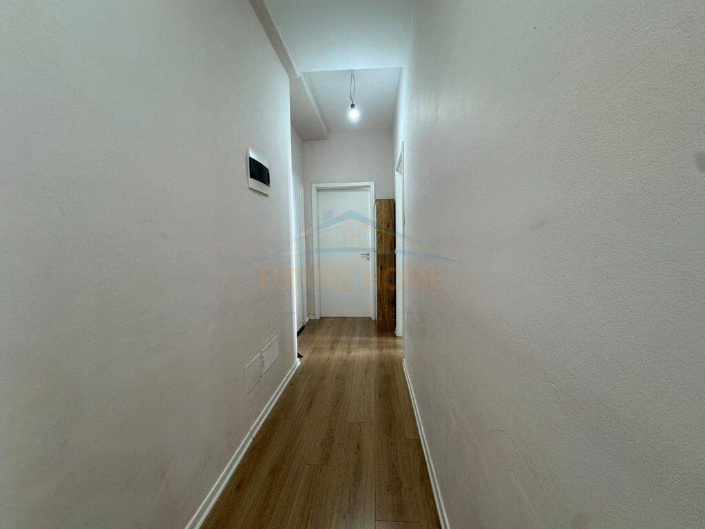 Shitet Apartament 1+1, Jordan Misja