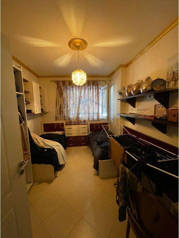 Shitet, Apartament 2+1, Unaza e Re