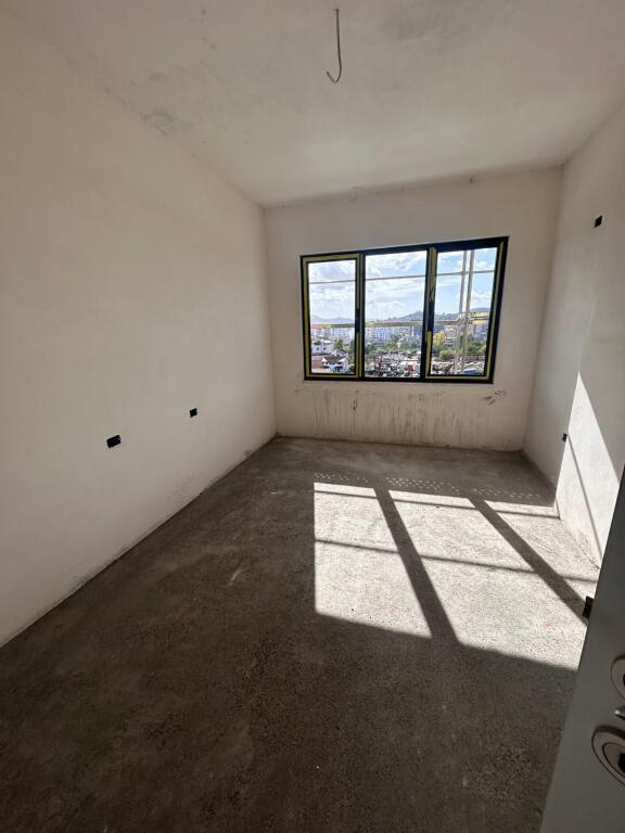 SHITET APARTAMENT 2+1+2 PRANE CASA ITALIA 110,000 €