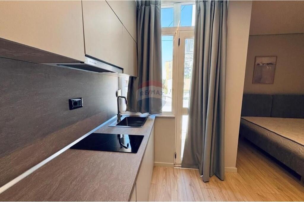 Three studios for rent at Pazari i Ri!