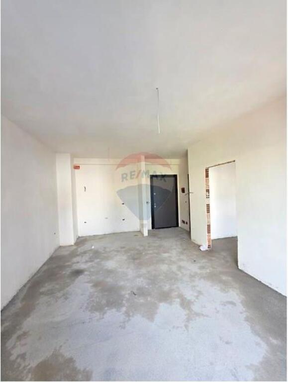SHITET APARTAMENT 1+1 Prane spitalit Nene Tereza