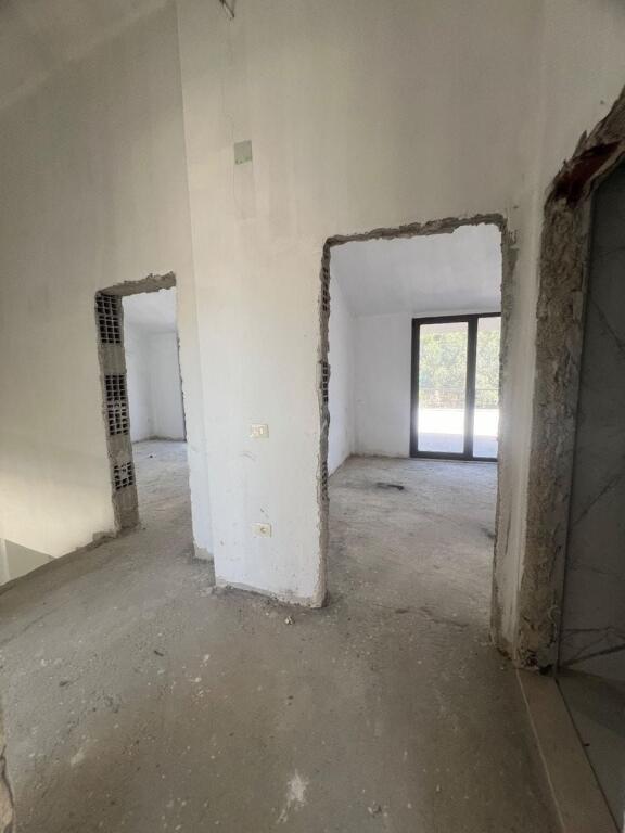 FOR SALE DUPLEX BOTANICAL GARDEN 4+1+3
