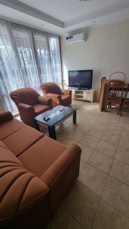 🏠 Affittasi appartamento 2+1 in Via Dibra