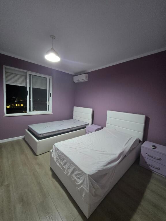 🏠 Jepet me Qira Apartament 2+1 – Komuna e Parisit, Tiranë
