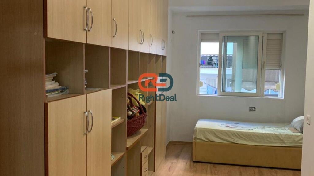 In Yzberisht, Apartment 2+1+Parking Space for Rent, Ideal for Living!