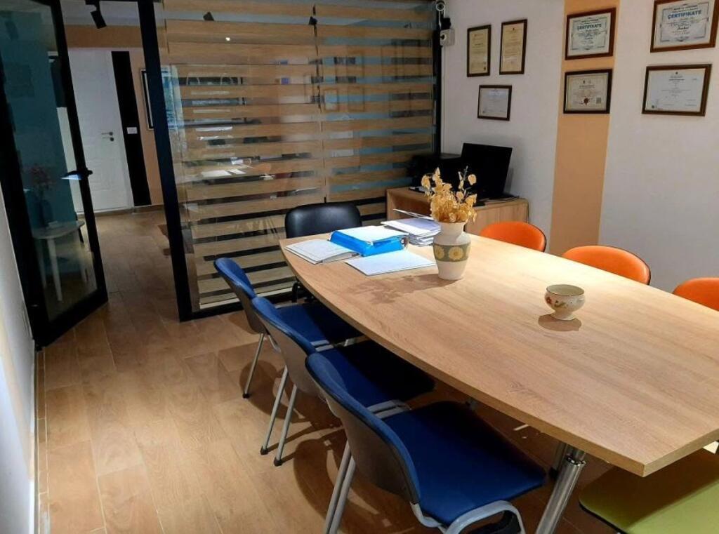 SHOP FOR SALE 41 M2 MYSLYM SHYRI 105,000 EURO