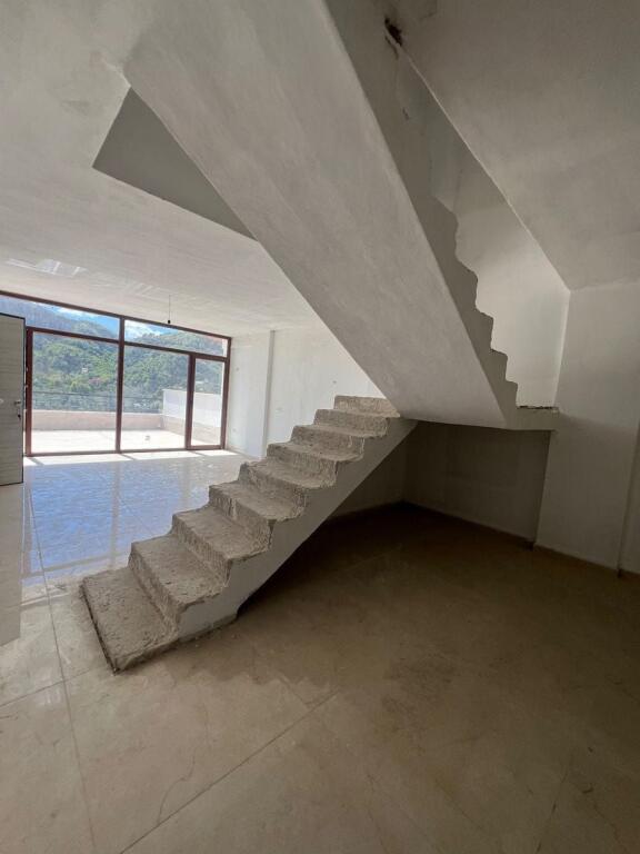 FOR SALE DUPLEX BOTANICAL GARDEN 4+1+3