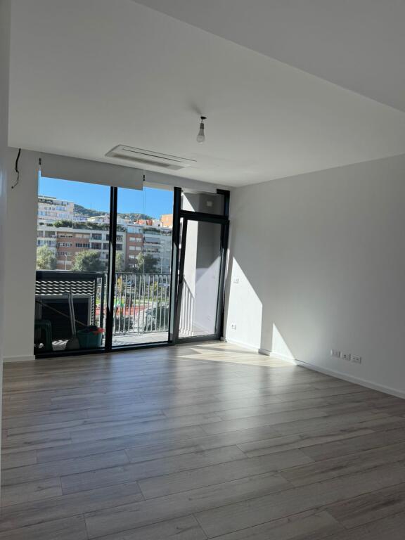 Qira apartament 1+1 per Zyra tek Lake View Residence