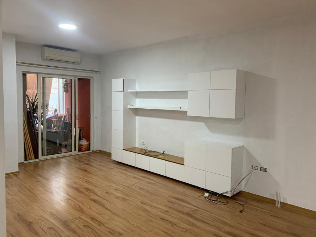 APARTAMENT 2+1 ME QIRA NE YZBERISYHT