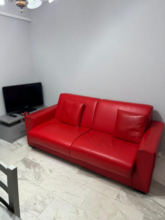 APARTAMENT 1+1 ME QIRA tek STADIUMI DINAMO