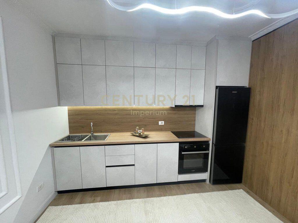 Apartament 2+1+2 në Astir!