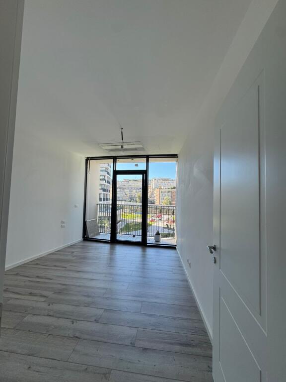 Qira apartament 1+1 per Zyra tek Lake View Residence