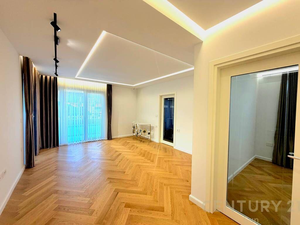 Villa for sale near Teg