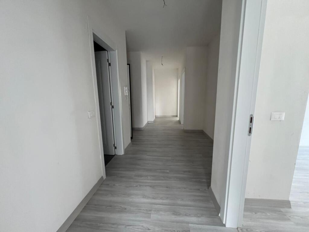 In vendita, Appartamento 3+1+2, Nuovo Viale, Tirana
