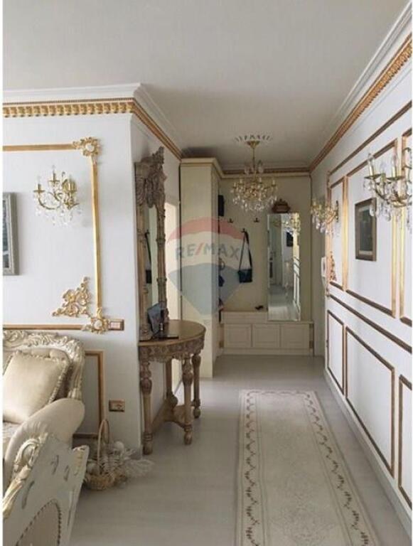 Shitet Apartament 2+1+2 Kompleksi Kolombo