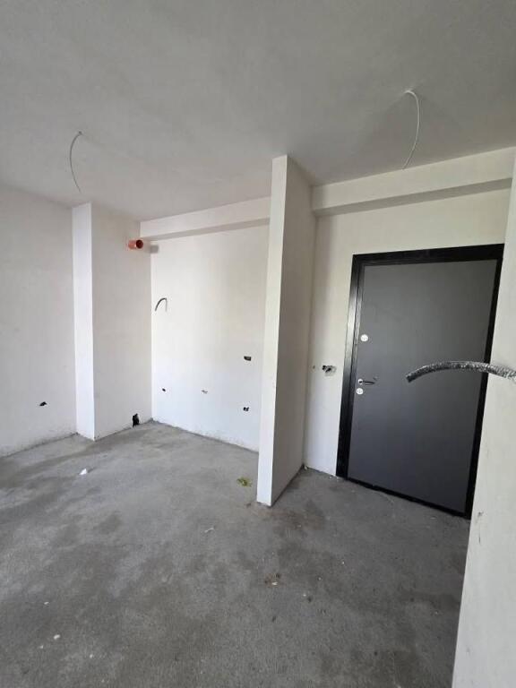 FOR SALE APARTMENT 1+1 – NEAR AMERICAN HOSPITAL 2, DIBRA STREET