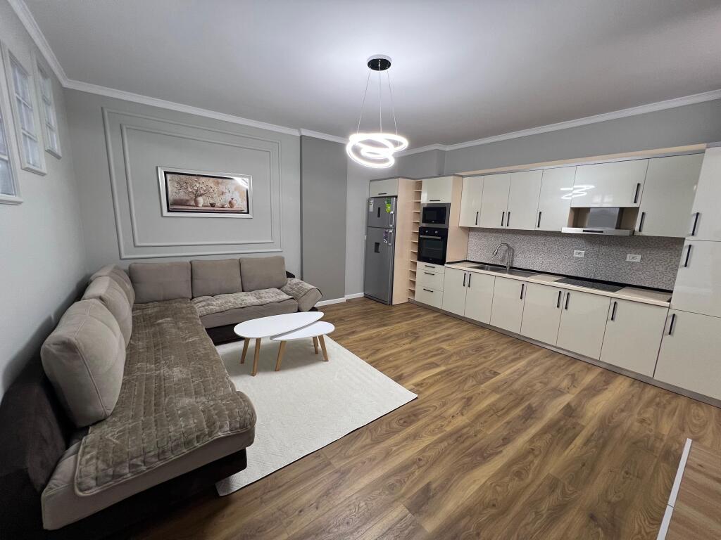 Apartment 2+1 in Misto Mame