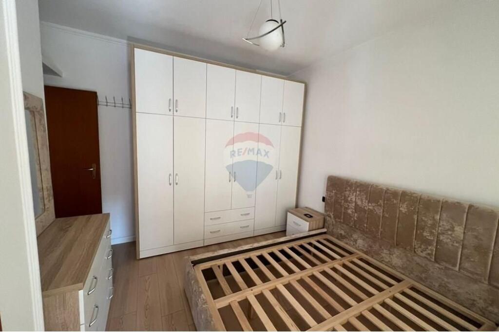 Apartament 1+1 per qira tek Rruga e Kavajes