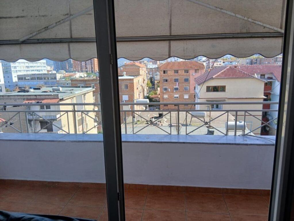 1+1 furnished at Karl Gega street train station, price 500 euros
