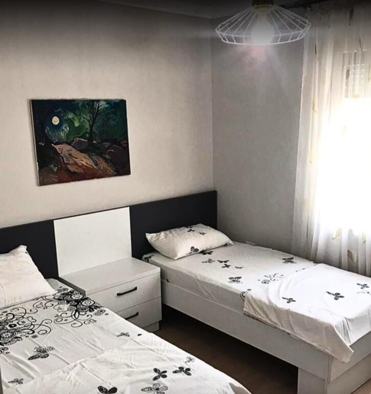 Apartament me Qira në Qender te Tiranës