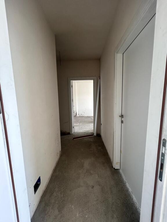 SHITET APARTAMENT 2+1+2 PRANE CASA ITALIA 110,000 €