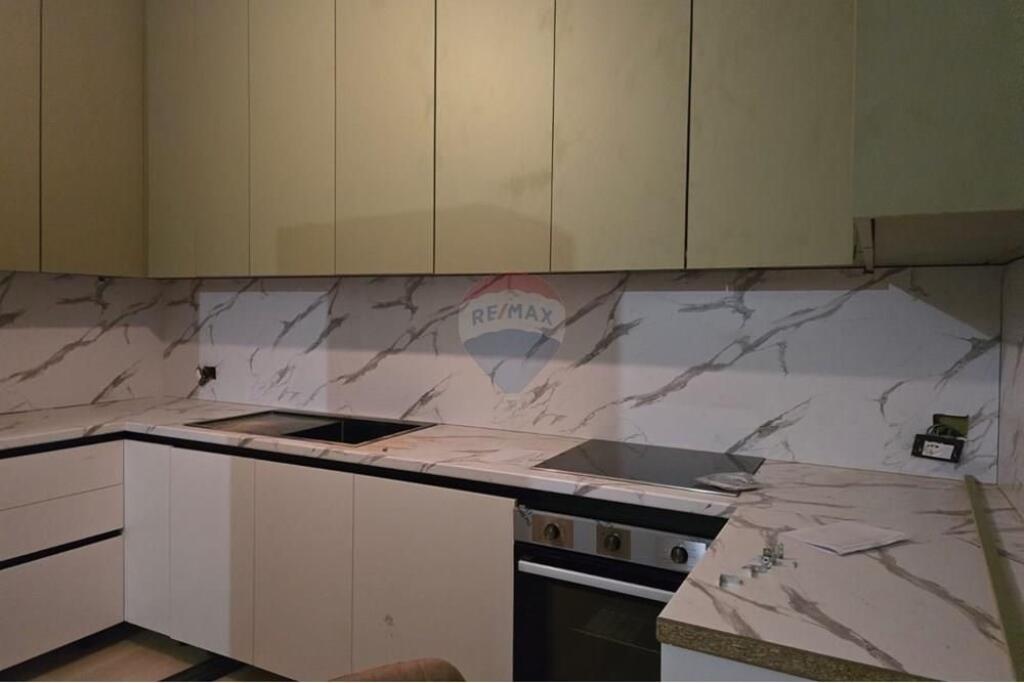Apartament 2+1+post parkimi per qira tek Liqeni i Thate