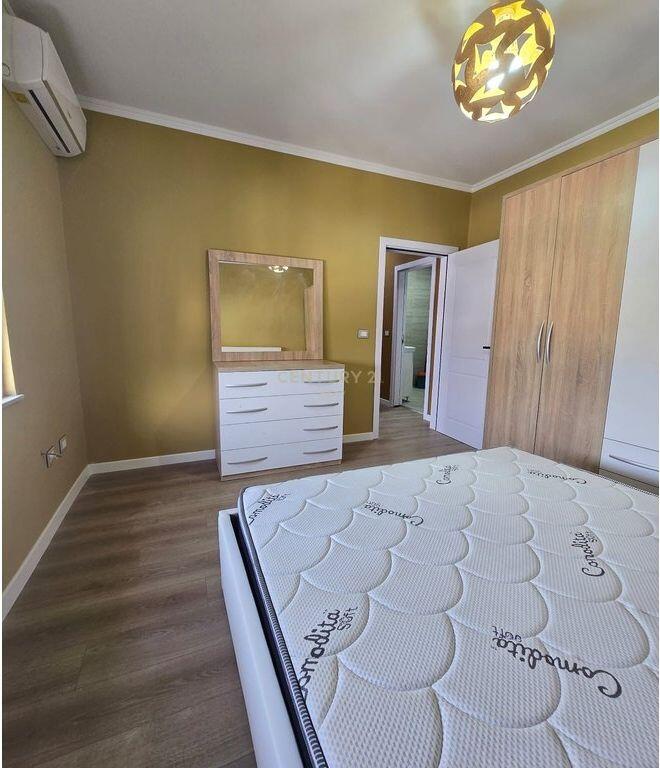 Affittasi 2+1 presso il Comune di Parigi 700 € /Mese