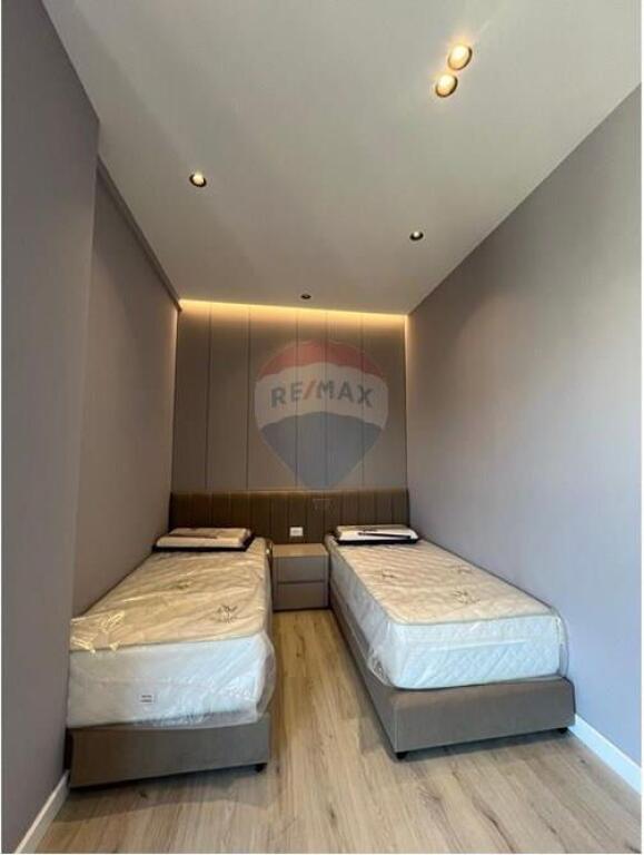 Apartament 2+1+2 per qira tek Pazari i Ri!